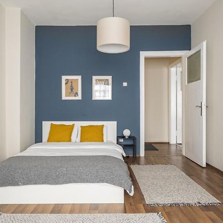 Appartamento Modern Flat Near Popular Attractions In Beyoglu Provincia di Provincia di Istanbul Esterno foto