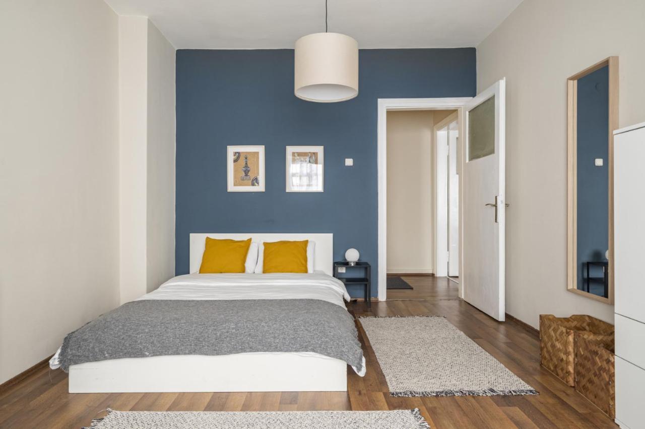 Appartamento Modern Flat Near Popular Attractions In Beyoglu Provincia di Provincia di Istanbul Esterno foto